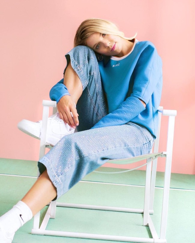 Sebelum lebih mengutamakan karier di dunia tennis, Katie rupanya mahir memainkan piano. Ia juga memiliki minat dalam fashion dan penampilannya muncul di majalah Vogue pada 2018. Foto: Instagram