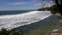 Pantai Porok terletak di Dusun Ngepung, Desa Kemadang, Kecamatan Tanjungsari, Kabupaten Gunungkidul. (Pradito Rida Pertana/detikTravel)