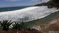 Selain itu, karena belum ada penjual makanan dan minuman, pengunjung disarankan membawa perbekalan sendiri saat mengunjungi Pantai Porok. (Pradito Rida Pertana/detikTravel)