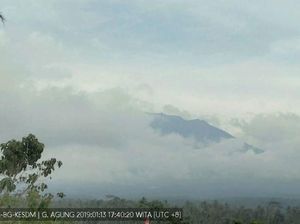 Kondisi Gunung Agung Terkini, BNPB: Tak Ada Peningkatan Aktivitas Vulkanik