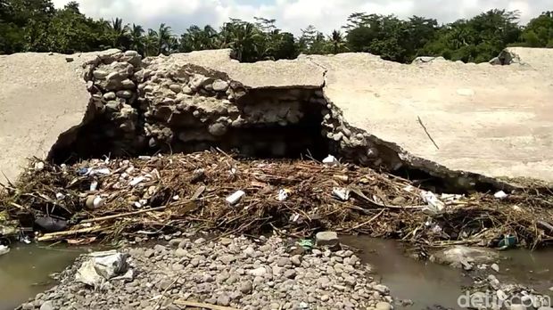 Bendung Rusak Kena Banjir, 450 Ha Sawah di Brebes Tak Terairi