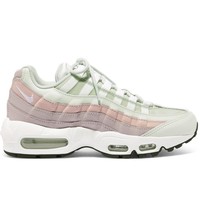 Sneakers dengan warna-warna pastel diprediksikan bakal menjadi primadona sepanjang 2019. Salah satunya, Nike Air Max 95 Suede Mesh and Leather Sneakers. (Foto: Dok. ist)
