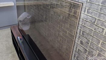 Tembus pandangan di bagian belakangnya. Foto: Adi Fida Rahman/detikINET