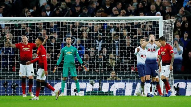 Jamie Carragher memuji performa Manchester United di bawah arahan Ole Gunnar Solskjaer.