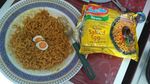 Penistaan! Nasi Dimakan dengan Pizza dan Mie Instan dengan Sereal Cokelat