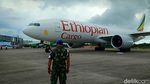 Penampakan Pesawat Ethiopia yang Dipaksa Turun TNI AU di Batam