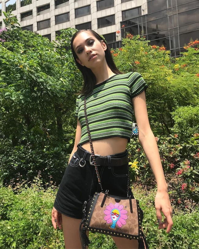 Selain model dan akting, Kiko MIzuhara juga terjun ke dunia fashion sebagai desainer. Berkolaborasi dengan brand Opening Ceremony, koleksi busana perdananya dirilis pada 2013. Koleksinya itu mampu mencuri perhatian dan dipakai selebriti dunia seperti Beyonce dan Rihanna. Foto: Dok. Getty Images, Instagram