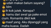 Yang ini juga tak kalah jutek. Cuma gara-gara jawab chat singkat malah jadi berantem. Duh! Foto: Twitter