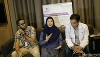 Revalina S Temat memberi nama putranya Rajendra Satya Razzani yang berarti rajanya para dewa. Foto: (Palevi/detikHOT)
