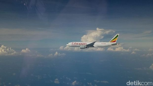 Pesawat Ethiopia mendarat di Batam