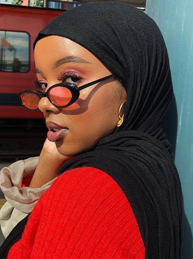 Fashion muslim di Finlandia mungkin tidak banyak terdengar. Padahal negara ini ternyata memiliki banyak ikon hijabers bergaya stylish. Foto: Instagram/salmajj