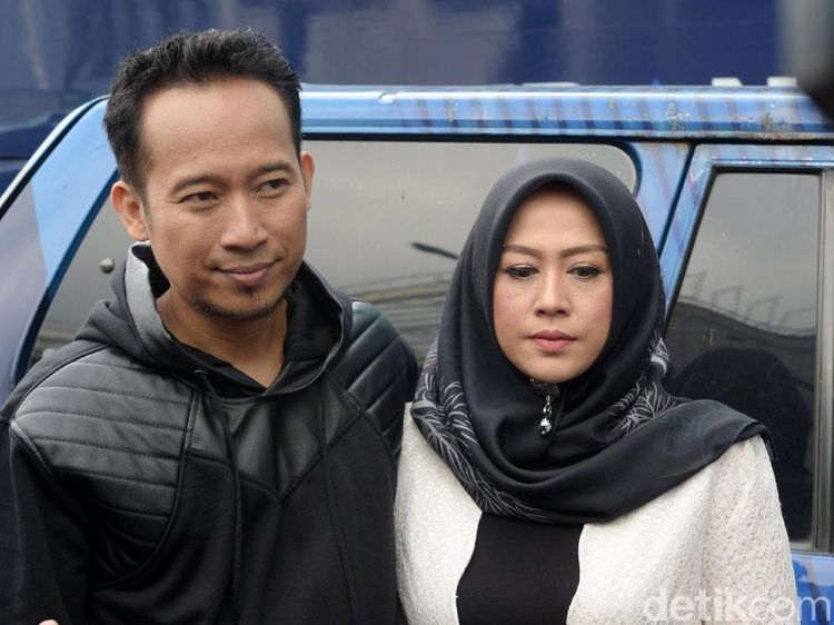 13 Tahun Bersama, Denny Cagur dan Shanti Justru Makin Romantis