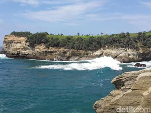 Foto: Sisi Lain Pantai Klayar di Pacitan