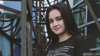 Michelle mengungkapkan dirinya kini tengah menjomblo. Foto: Asep Syaifullah/detikHOT