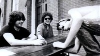 Dave pun membentuk sebuah band bernama Mission Impossible di mana awalnya ia merupakan seorang guitaris. Dok. Ist