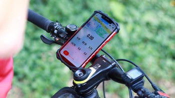 Ulefone Armor 6 ini telah bersertifikasi IP68/IP69K dan standar militer MIL-STD-810G. Foto: Ulefone