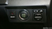 Tombol start stop di dasbor Avanza. Foto: Agung Pambudhy