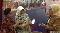 Badan Pengawas Obat dan Makanan (BPOM) RI, telah mengeluarkan aplikasi untuk mengecek legalitas dan keamanan produk pangan, obat, dan juga kosmetik. Aplikasi BPOM Mobile dapat diunduh di android dan juga ios. (Foto: Aisyah/detikHealth)