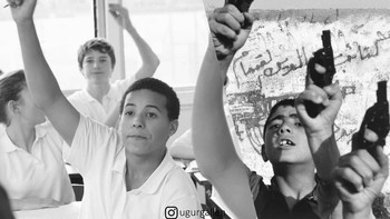 Kolase foto yang dibuat kemudian diunggah ke akun Instagramnya. Foto: Uğur Gallenkuş