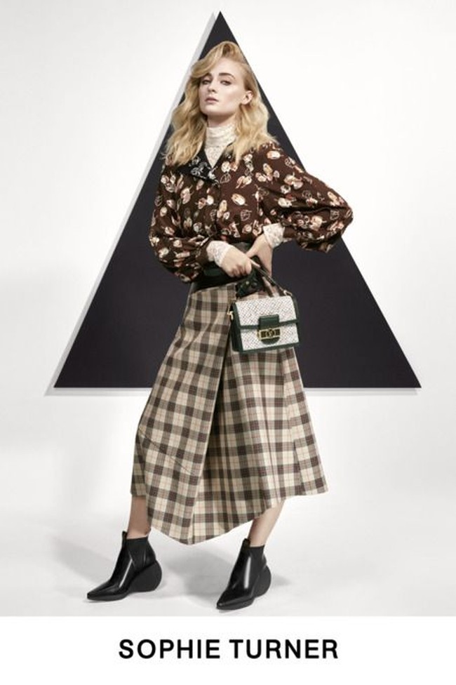 Sophie Turner, aktris yang juga kekasih Joe Jonas, juga mendapat mandat sebagai model untuk katalog ini. (Foto: Dok. Louis Vuitton)