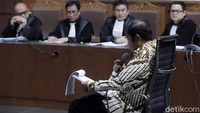 Jaksa menyebut upaya Idrus mengalirkan uang ke Munaslub dilakukan karena ingin menggantikan Setya Novanto sebagai Ketua Umum Partai Golkar. Saat itu Novanto memang tengah terjerat perkara korupsi proyek e-KTP.