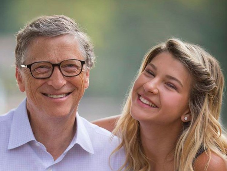 Remaja Cantik Ini Anak Bungsu Bill Gates