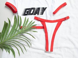 Artis Tampil Seksi dengan Tren V-String Bikini, Bagaimana Jika Wanita Biasa?