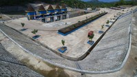 Bendungan ini memiliki manfaat untuk memenuhi kebutuhan air baku masyarakat dan kegiatan Pelabuhan Atapupu sebesar 40 liter/detik, suplai irigasi seluas 149 hektar, pengendalian banjir dan pariwisata. Pool/Kementerian PUPR.