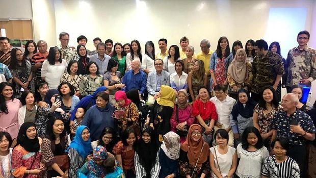Ketika Dubes Tantowi Berakhir Pekan bersama Warganya