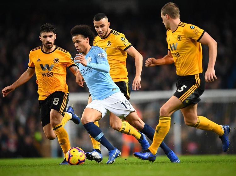 The Citizens Jinakkan Serigala di Etihad