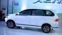 Untuk kenyamanan dan keamanan dalam berkendara Daihatsu pun menambahkan rear camera. 
