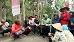 Prabowo Sebut Sragen Sulit Air, Bupatinya Bergaya Santai Saat Kulineran
