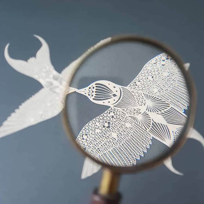 Bagi Pippa Dyrlaga, Memotong Kertas Jadi Karya Seni Adalah Proses Meditasi