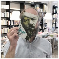 Tujuannya adalah mencocokkan dengan sebanyak-banyaknya buku dalam satu kesempatan. Foto: Instagram @librairie_mollat