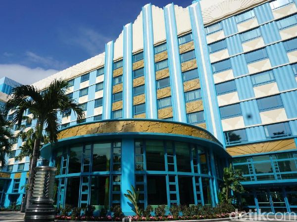 Berkeliling di Disney Hollywood Hotel