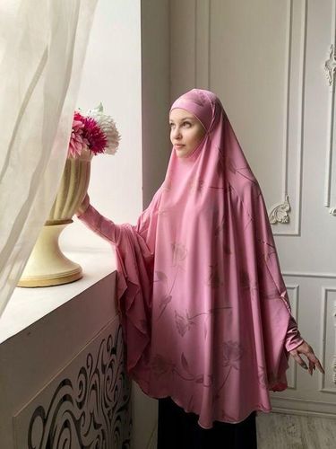 Mengenal French Khimar Hijab Panjang yang Menyatu dengan 