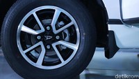 Tak hanya itu, khusus untuk Grand New Xenia 1.5 dilengkapi dengan fitur keselamatan yang lebih advanced, seperti Anti Lock Brake System (ABS) dan Electronic Brakeforce Distribution (EBD).
