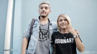 Evelyn dan Isa Khan saat ditemui di studio Trans TV, Kapten Tendean, Jakarta Selatan pada Senin (14/1). Pool/Ismail/detikFoto.