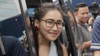 Bagaimana menurut Anda penampilan Ayu guys? Pool/Noel/detikFoto.