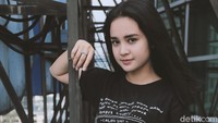 Michelle mengaku saat ini tengah jomblo.