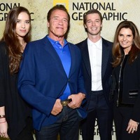 Seorang sumber mengungkapkan pada People, Chris meminta izin pada kedua orangtua Katherine dulu yaitu Arnold Schwarzenegger  dan Maria Shriver sebelum melamar pujaan hatinya tersebut. Selama beberapa bulan terakhir, dia berusaha dekat dengan adik-adik Katherine, tambah sumber lagi. Foto: Getty Images