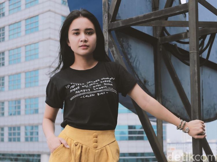 Si Cantik Michelle Ziudith yang Lagi Cari Pacar