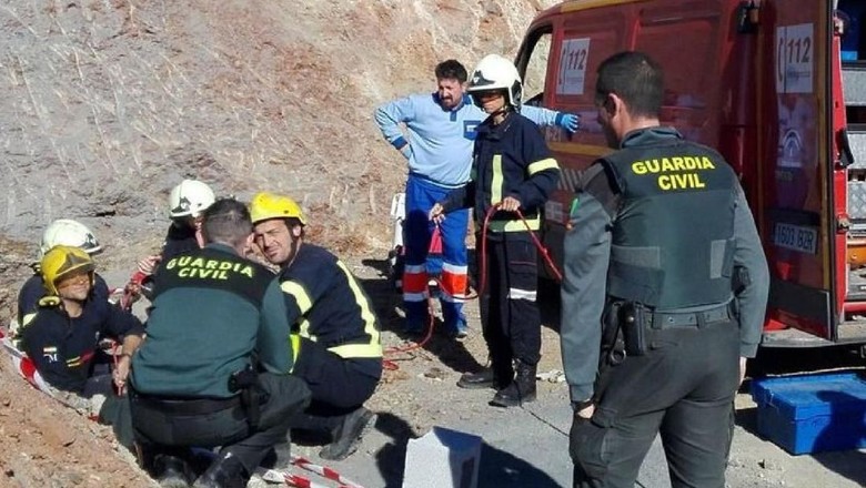 Bocah 2 Tahun di Spanyol Jatuh ke Sumur Sedalam 109 Meter Bocah 2 Tahun di Spanyol Jatuh ke Sumur Sedalam 109 Meter