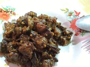 Nyobain Makan Bekicot yang Kenyal, Gurih dan Kaya Bumbu