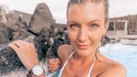 Nggak afdal ke Islandia tidak berendam di Blue Lagoon. (pilotmaria/Instagram)
