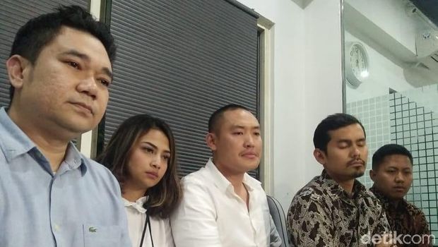 Gisel-Gading Resmi Cerai, Ahok Jadi YouTuber Usai Bebas