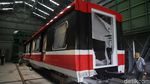 Melihat Proses Pembuatan LRT Jabodebek di Markas INKA (2)