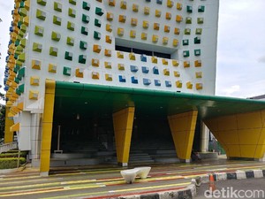 Aroma Pungli dan Pemberhentian Pekerja di Gedung Kreatif Bandung
