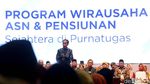 Jokowi Beri Tips Bisnis ke PNS dan Pensiunan