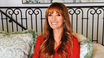 10 Desain Furnitur Mewah Jane Seymour Bond Girl yang Dirilis di Indonesia